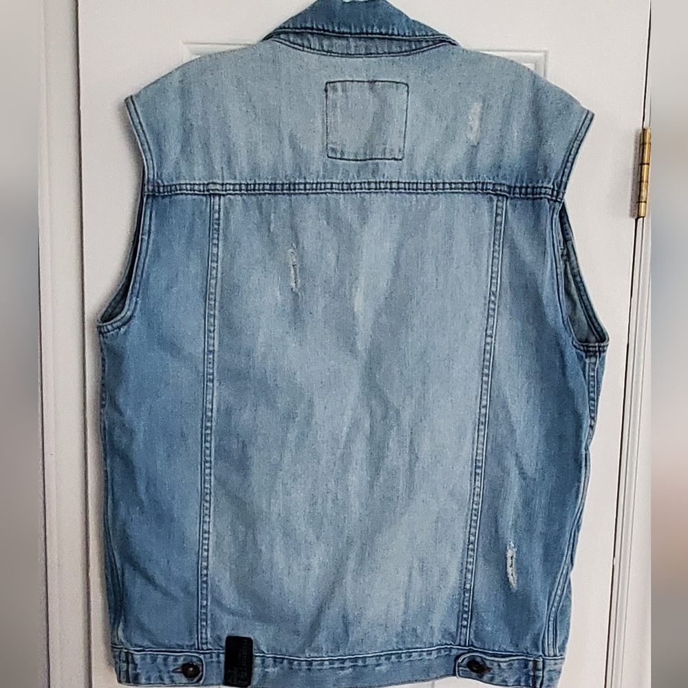 Evolution In Design Distressed Blue Denim Men's Jacket. Large. - Picture 3 of 9